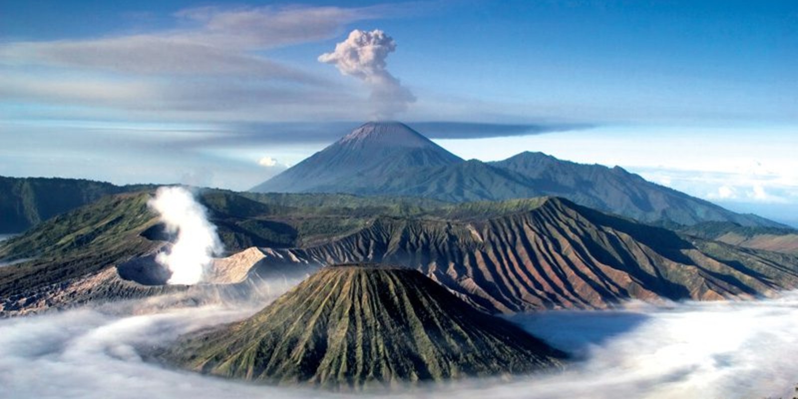 Mount Bromo Travel Guide: Sunrise, Crater Hike & How to Visit