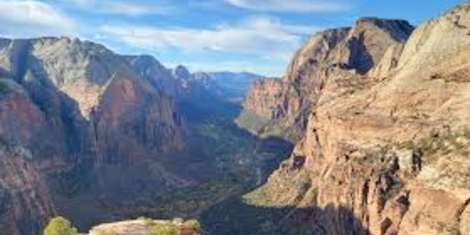 16 Best Hikes in Zion National Park, Utah: Trails & Slot Canyons