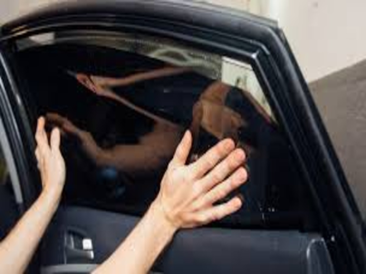 Cost of Car Window Tinting in Sharjah: Price Guide for Sedans & SUVs