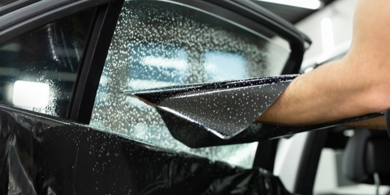 At-Home Car Window Tinting in Abu Dhabi – What to Expect