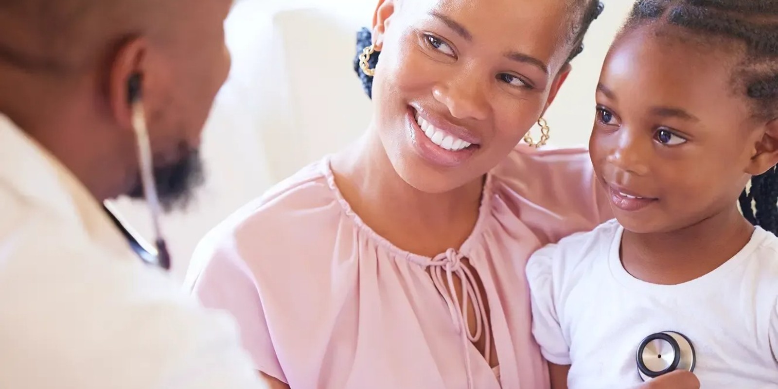 5 Practical Reasons to Call a Doctor in Dubai for an At-Home Consultation