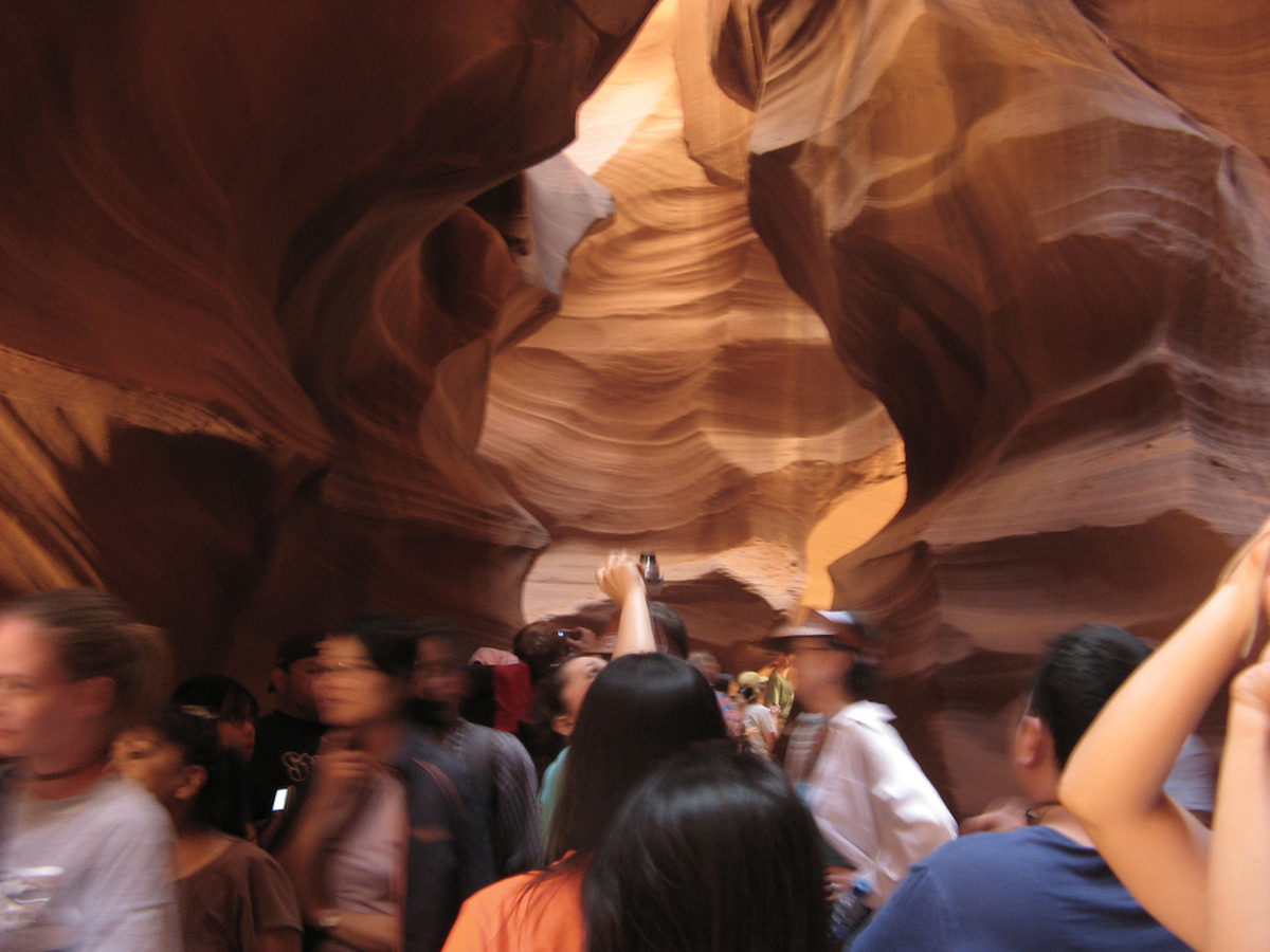 6 Ways to Avoid the Crowds at Antelope Canyon