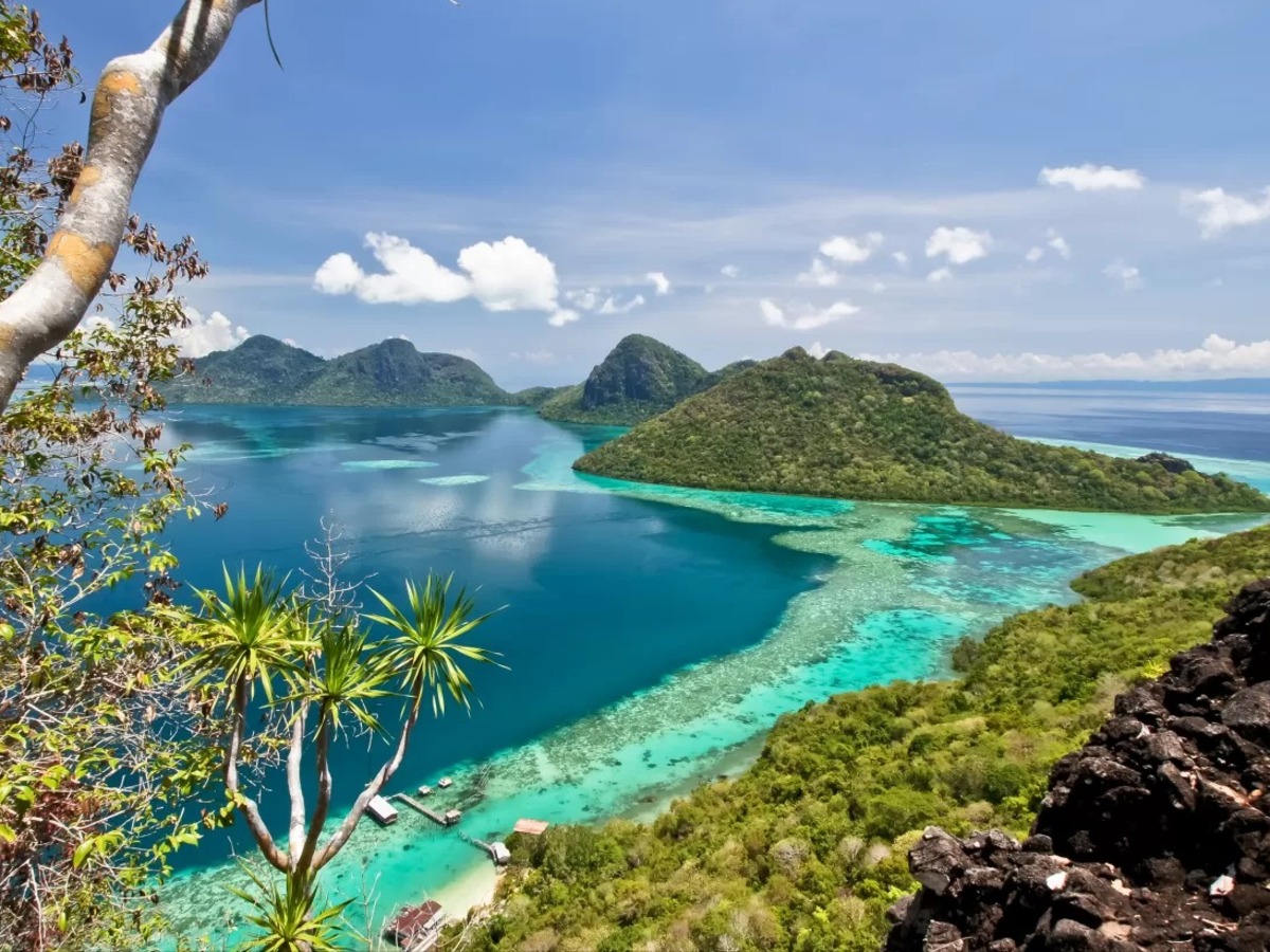 Ternate Island Travel Guide: Best Things To Do In Maluku