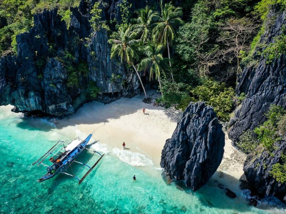 Coron vs El Nido: Which Palawan Paradise Suits You Best?