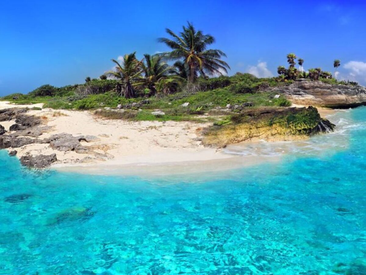 Banggai Islands Travel Guide & Itinerary – Explore Sulawesi’s Hidden Gems