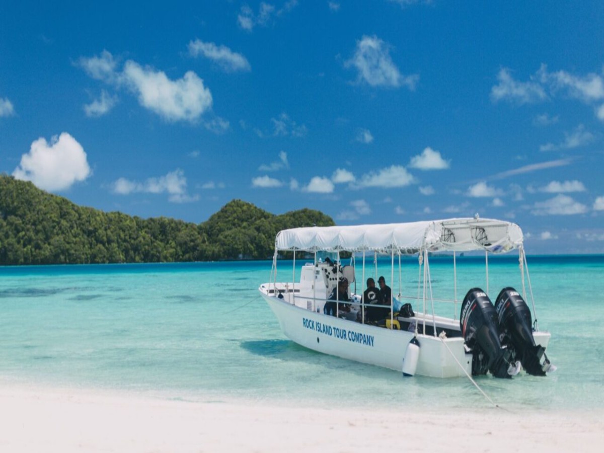 Rock Islands Palau Boat Tour: Milky Way & Long Beach Highlights