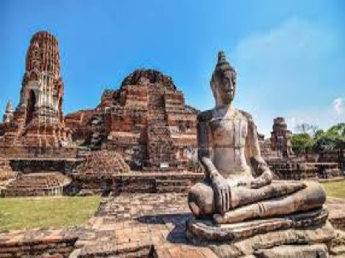 Visiting Ayutthaya: Temples, Ruins & The Famous Buddha Tree Guide