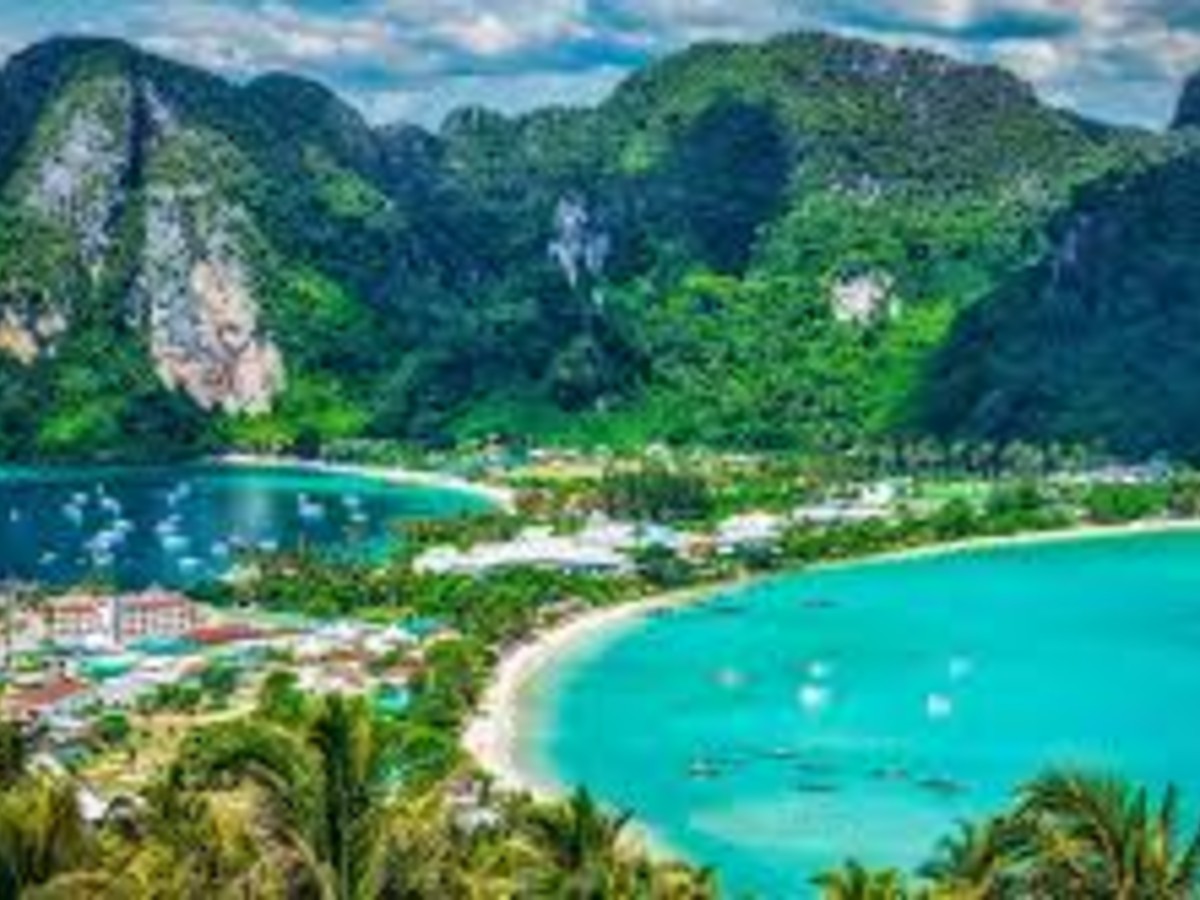 Phi Phi Island Travel Guide – How to Visit Thailand’s Famous Islands