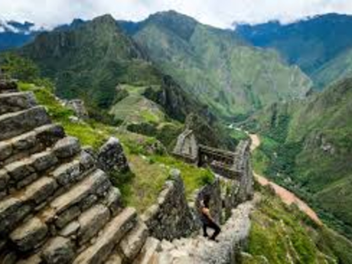 Huayna Picchu Hike Guide: Conquer Peru’s Famous Stairs of Death