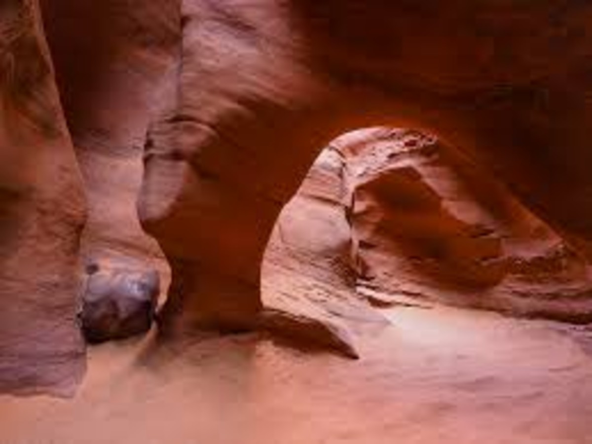 Peekaboo Canyon & Spooky Gulch: Ultimate Utah Slot Canyon Hiking Guide