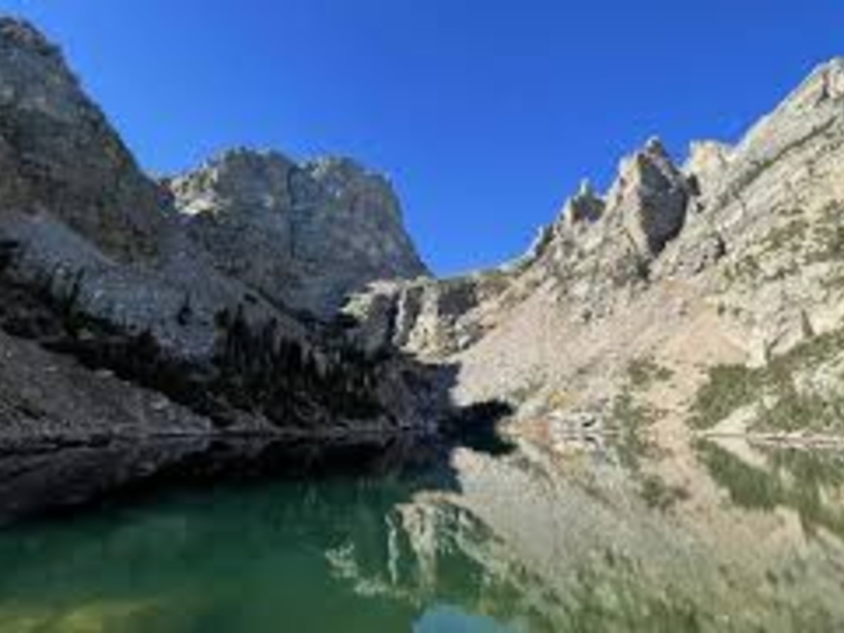 Emerald Lake Trail Colorado: Hiking Guide & Tips