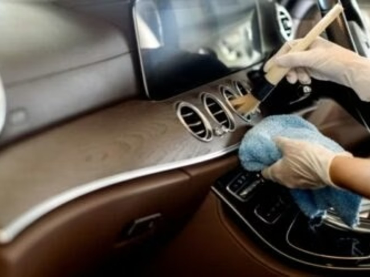 UAE Car Wash Rules in Abu Dhabi: 5 Laws to Avoid Heavy Fines