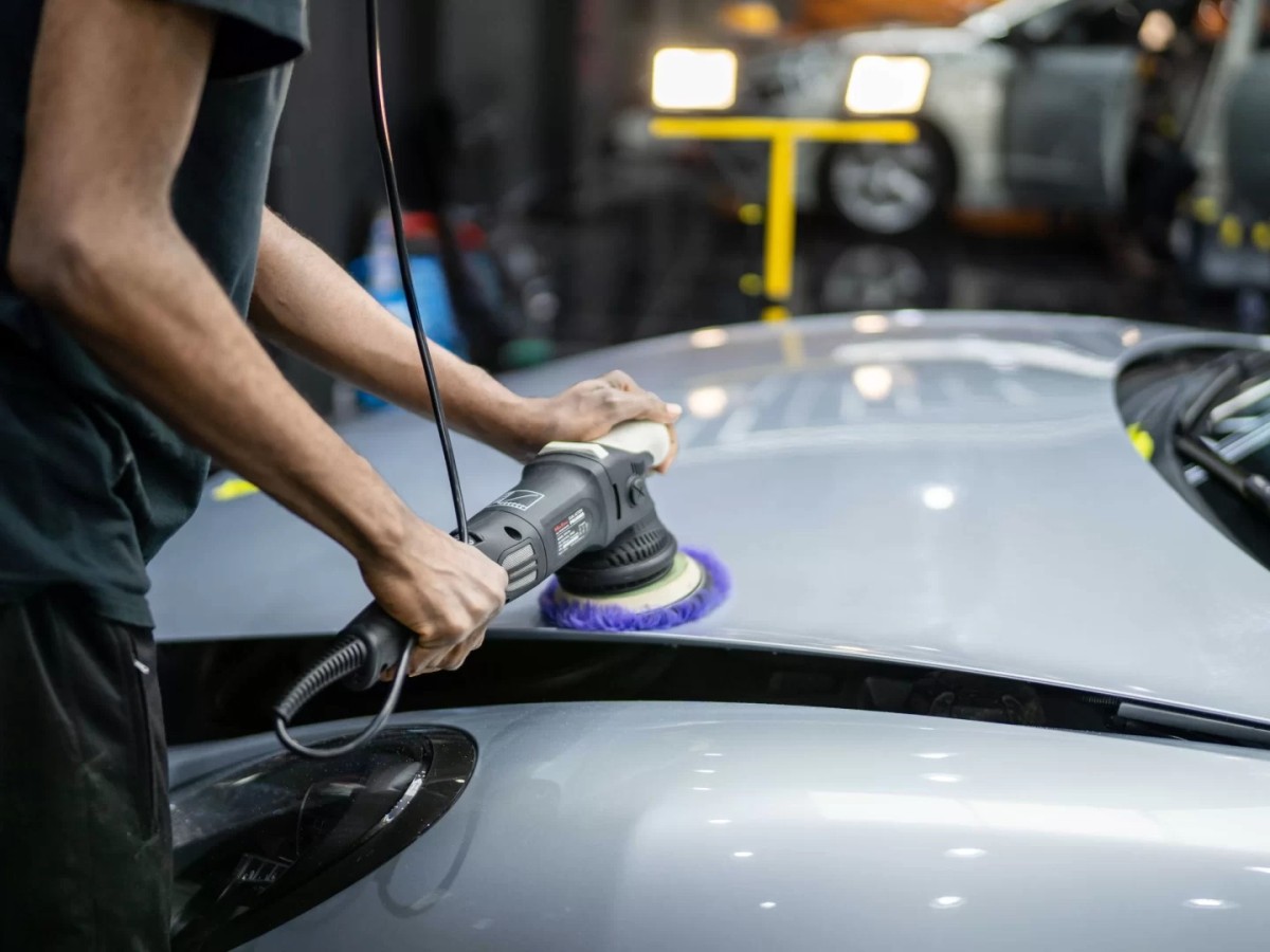 6 Reasons to Choose a Convenient At-Home Car Wash in Abu Dhabi
