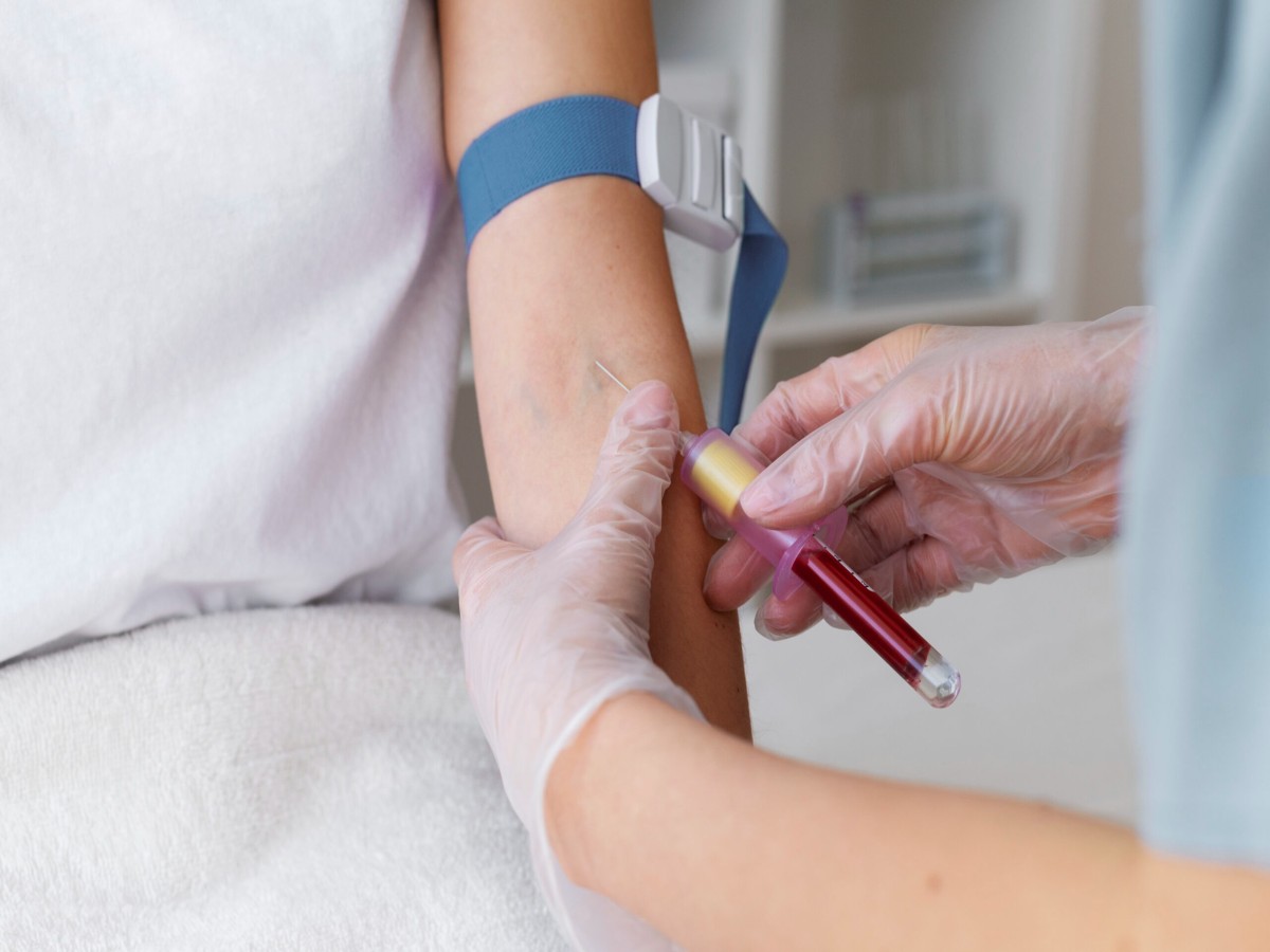 What Happens When You Book a Blood Test at Home in Dubai?