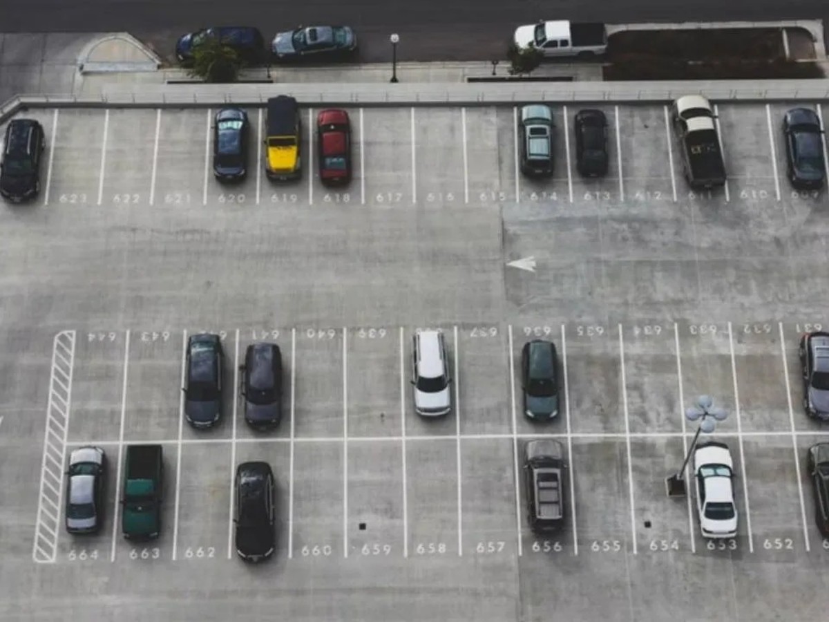 Dubai’s New 5% VAT on Parking and Salik: What Drivers Need to Know and Ways to Save